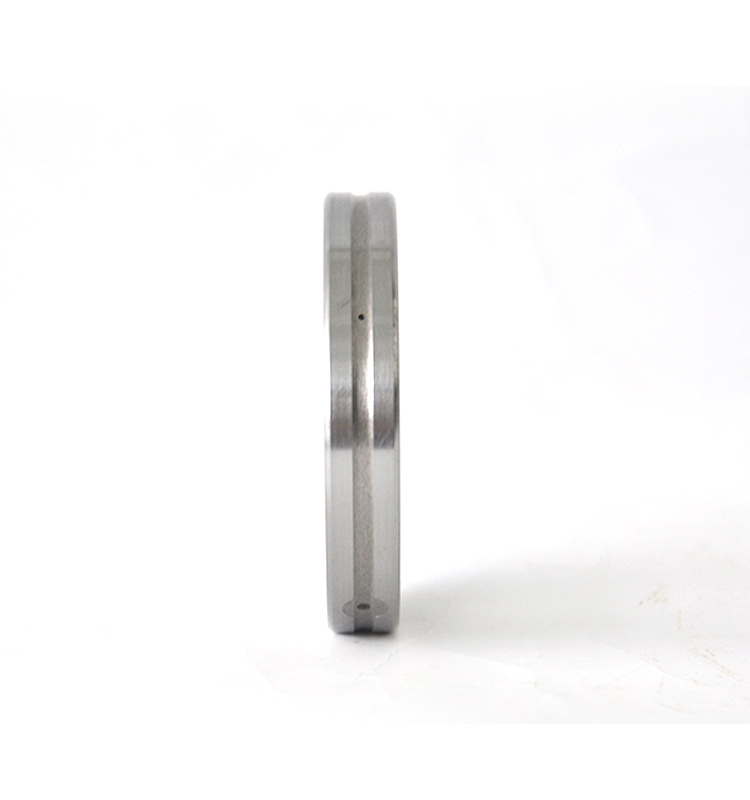 交叉滾子軸承的結(jié)構(gòu)特點(diǎn)是什么？